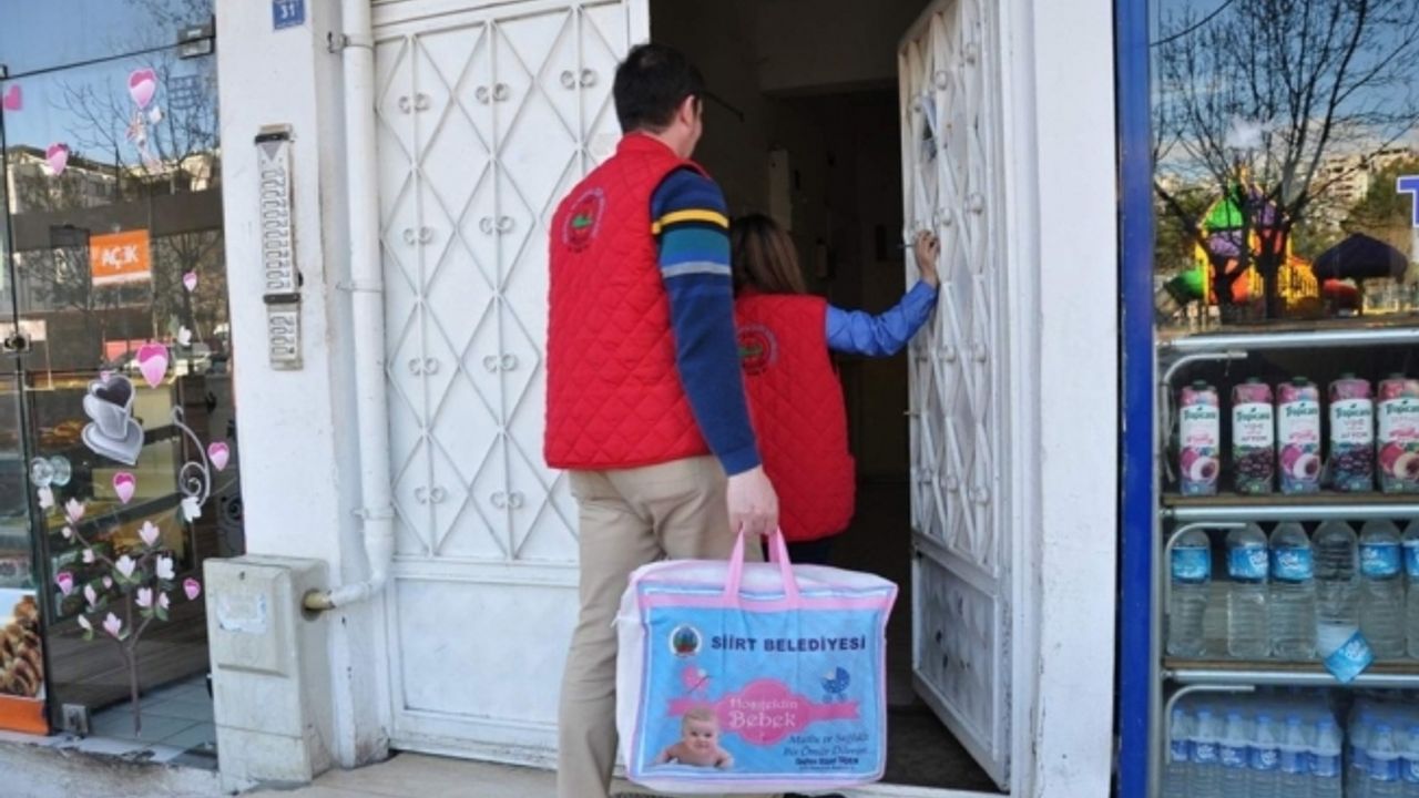 Siirt’te 3 bin aileye ‘Hoş geldin’ paketi dağıtıldı