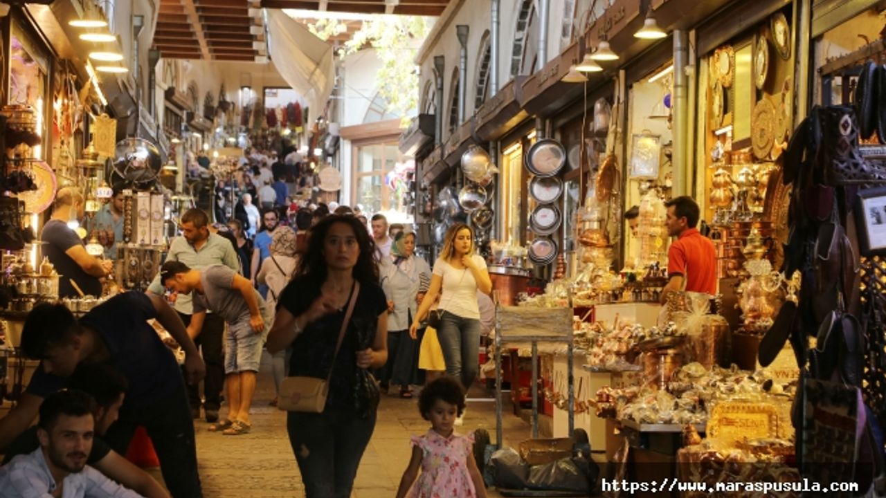 Kahramanmaraş'ta ticaretin kalbi 500 yıllık tarihi kapalı çarşıda atıyor