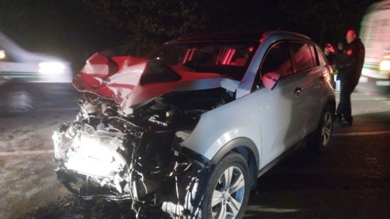 İzmit-Kandıra yolunda feci kaza: 4 ölü, 3 yaralı