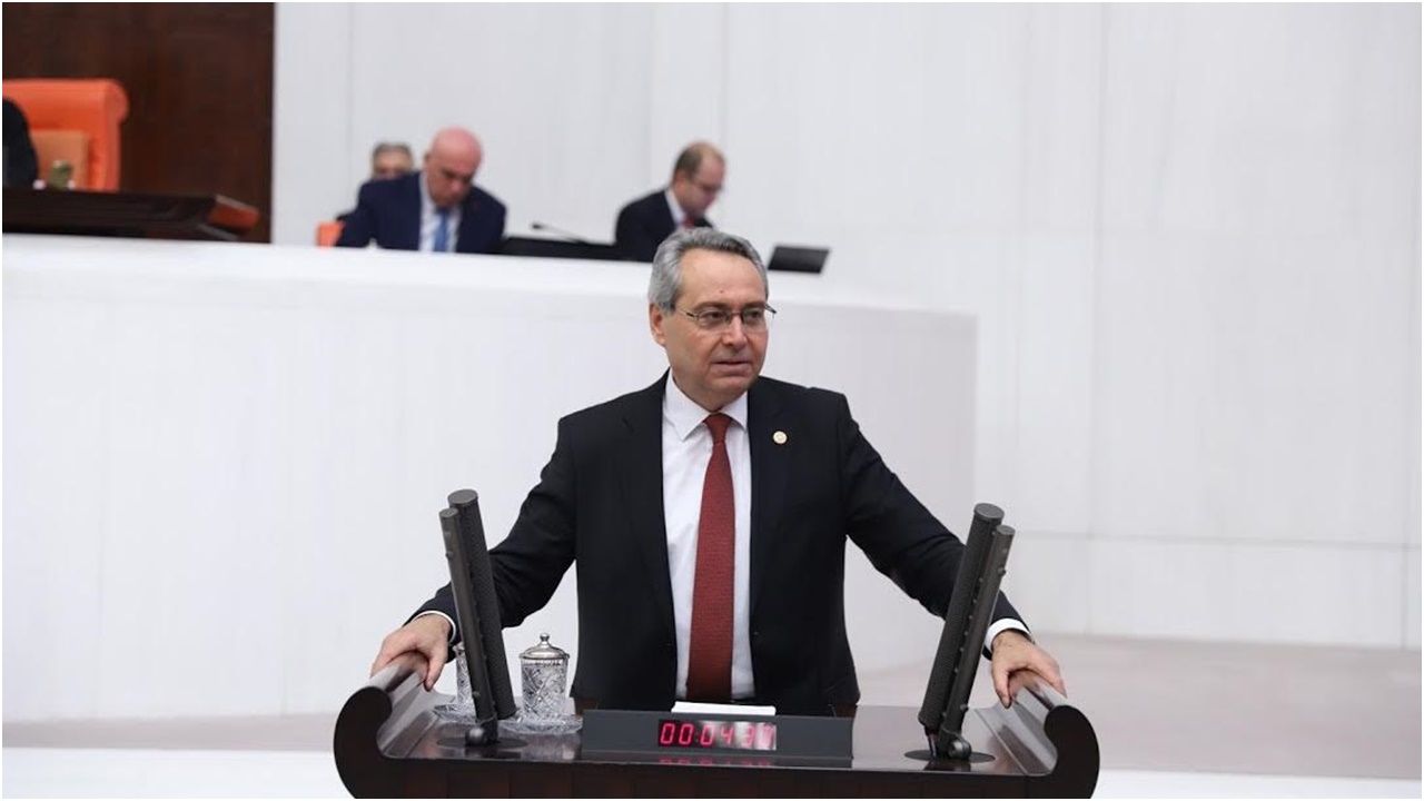 CHP'li Zeybek, AKP’nin para karşılığı vatandaşlık politikasına tepki gösterdi
