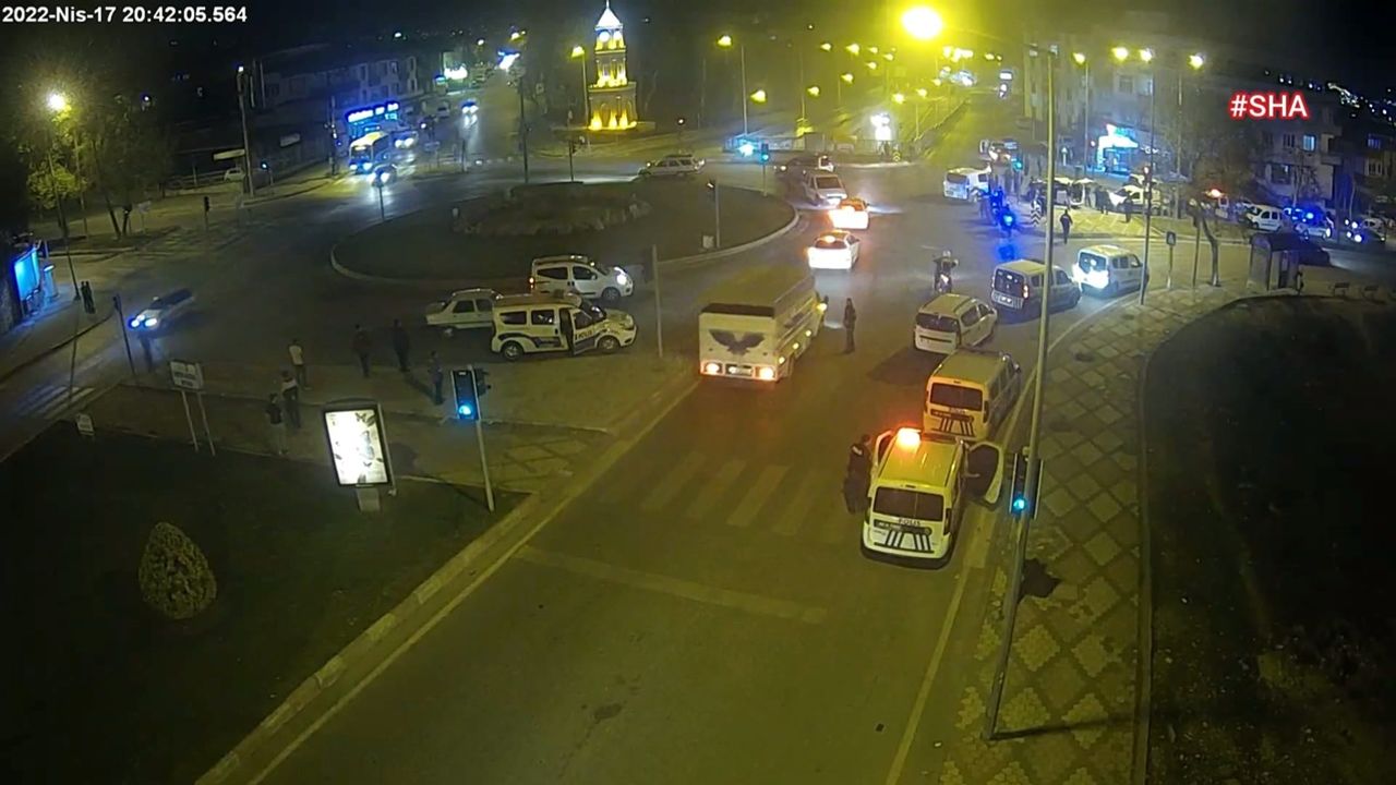 Kahramanmaraş'ta polis memurunun yaralanması güvenlik kamerasında!