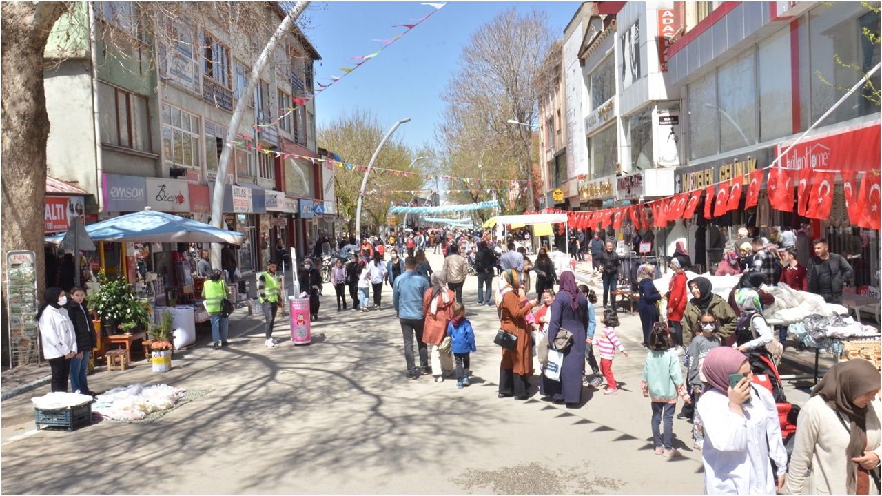 Elbistan'da 'Alışveriş Bayramı’ düzenlendi!