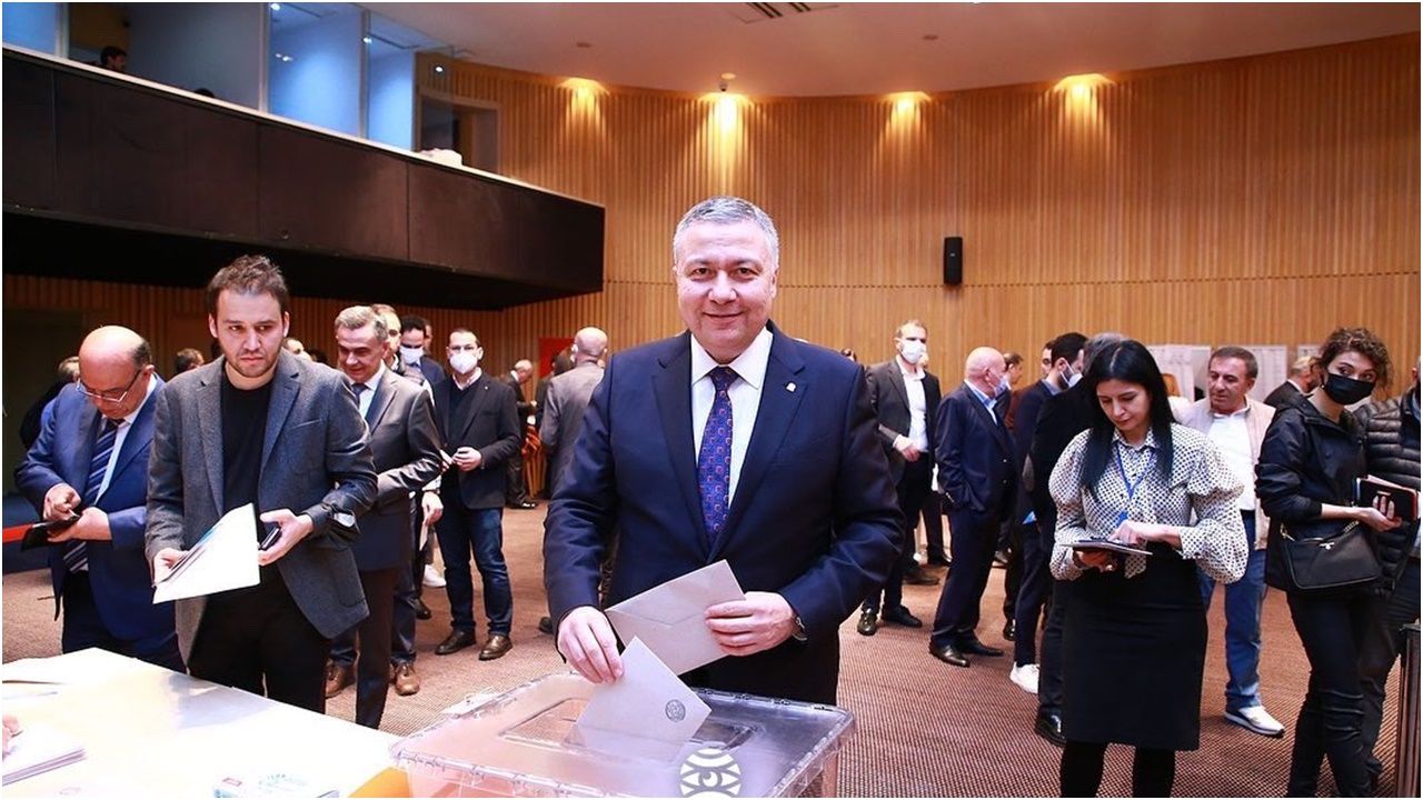 Kahramanmaraşlı İş insanı Ahmet Öksüz yeniden başkan seçildi!