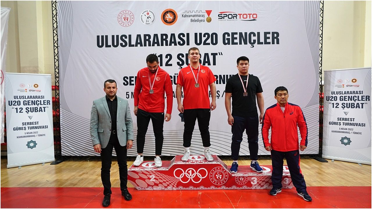 Büyükşehir Uluslararası U20 Serbest Güreş Turnuvası’na ev sahipliği yaptı