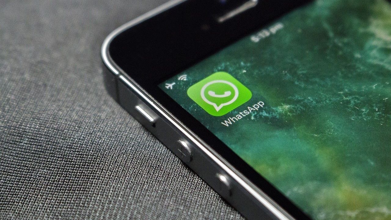 WhatsApp'ın eski yöneticisi Neeraj Arora itirafta bulundu