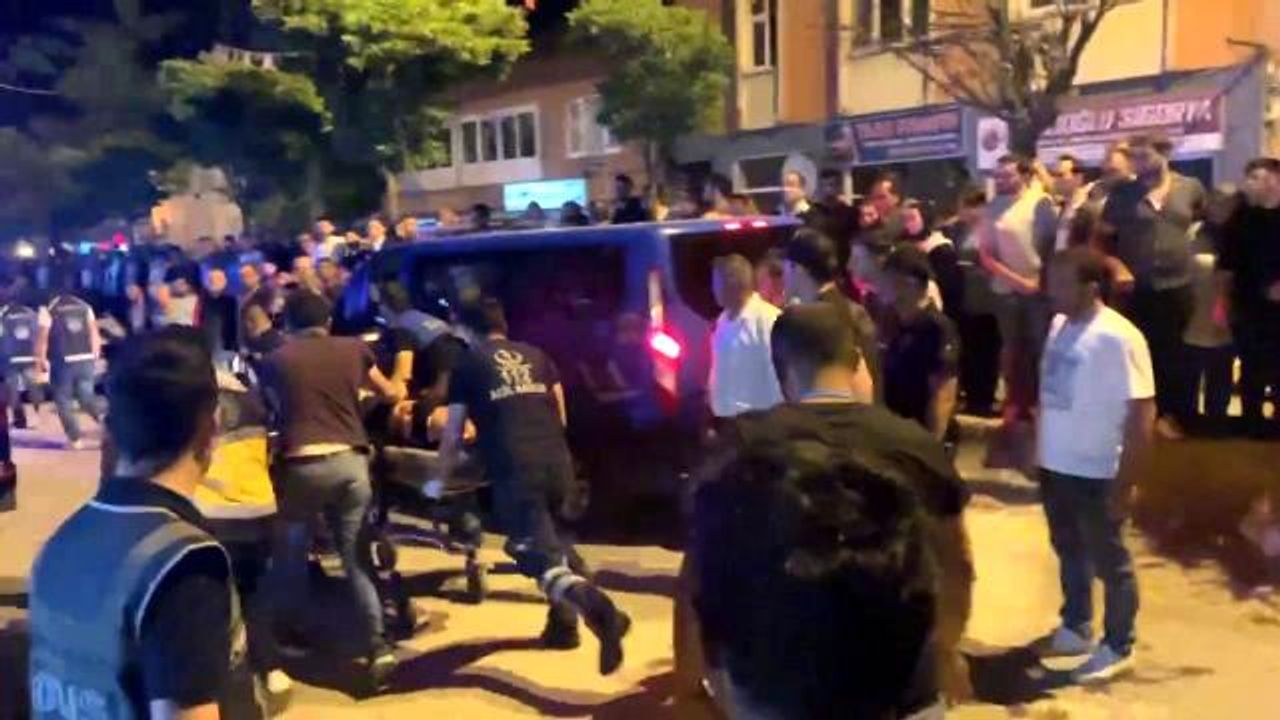 Cengiz Kurtoğlu Konserinde Silahlı Kavga, 1'i Bebek 2 Kişi Yaralandı