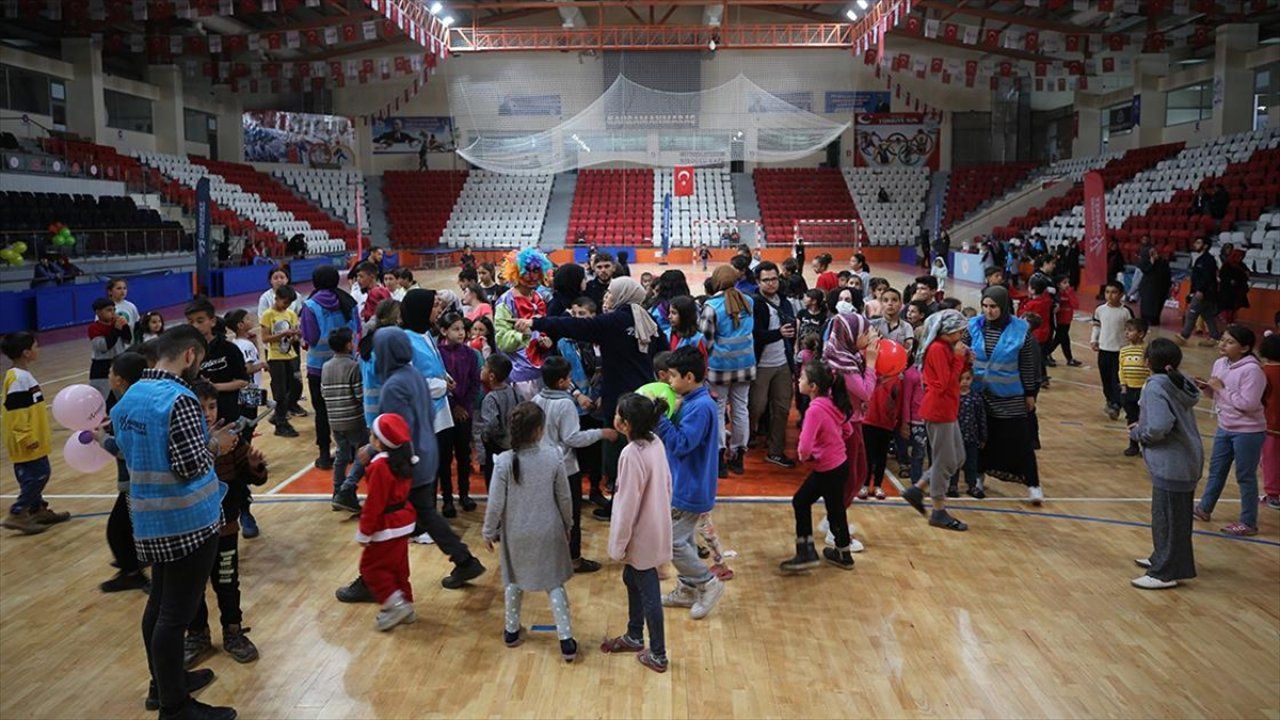 Kahramanmaraş'ta depremzede genç ve çocuklar için İyilik Kupası etkinliği!