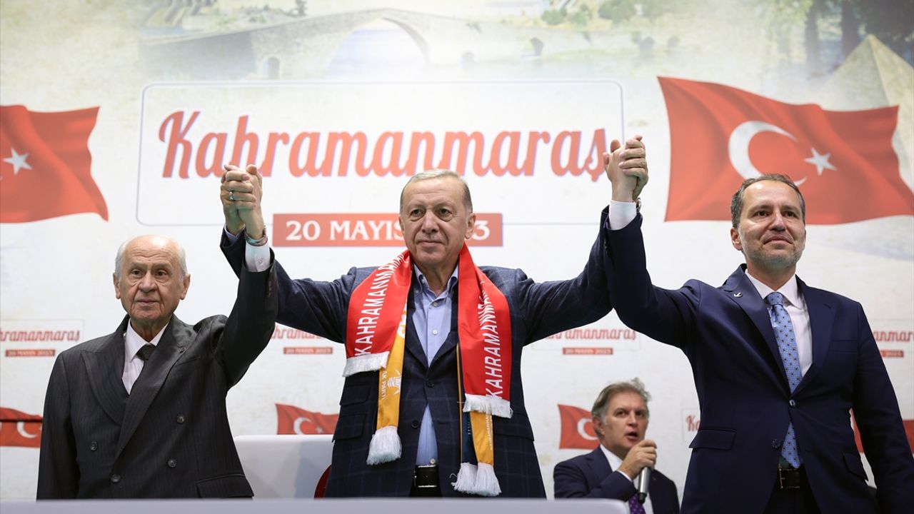 Yeniden Refah Partisi Genel Başkanı Erbakan, Kahramanmaraş'ta konuştu