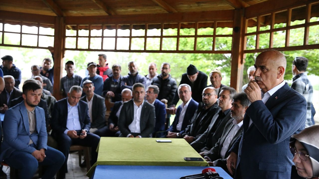 Tarım ve Orman Bakanı Kirişci, Nurhak ilçesini ziyaret etti