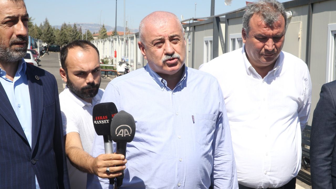 MHP'nin yüzyılın deprem felaketlerini inceleme komisyonu Kahramanmaraş'ta