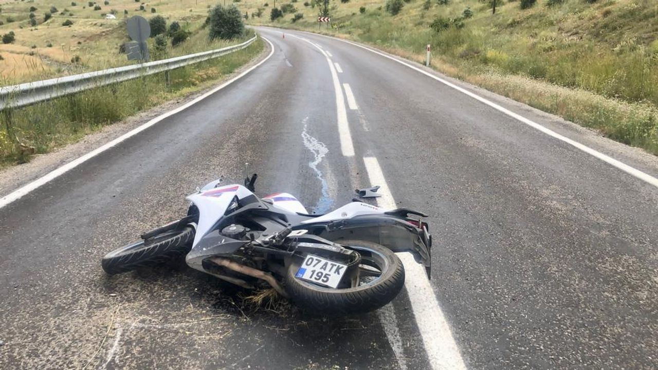Kahramanmaraş’ta tırla kafa kafaya çarpışan motosiklet sürücüsü öldü 