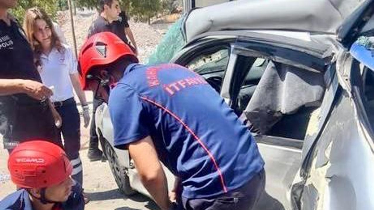 Kahramanmaraş’ta otomobil ile yolcu minibüsü çarpıştı: 6 yaralı 