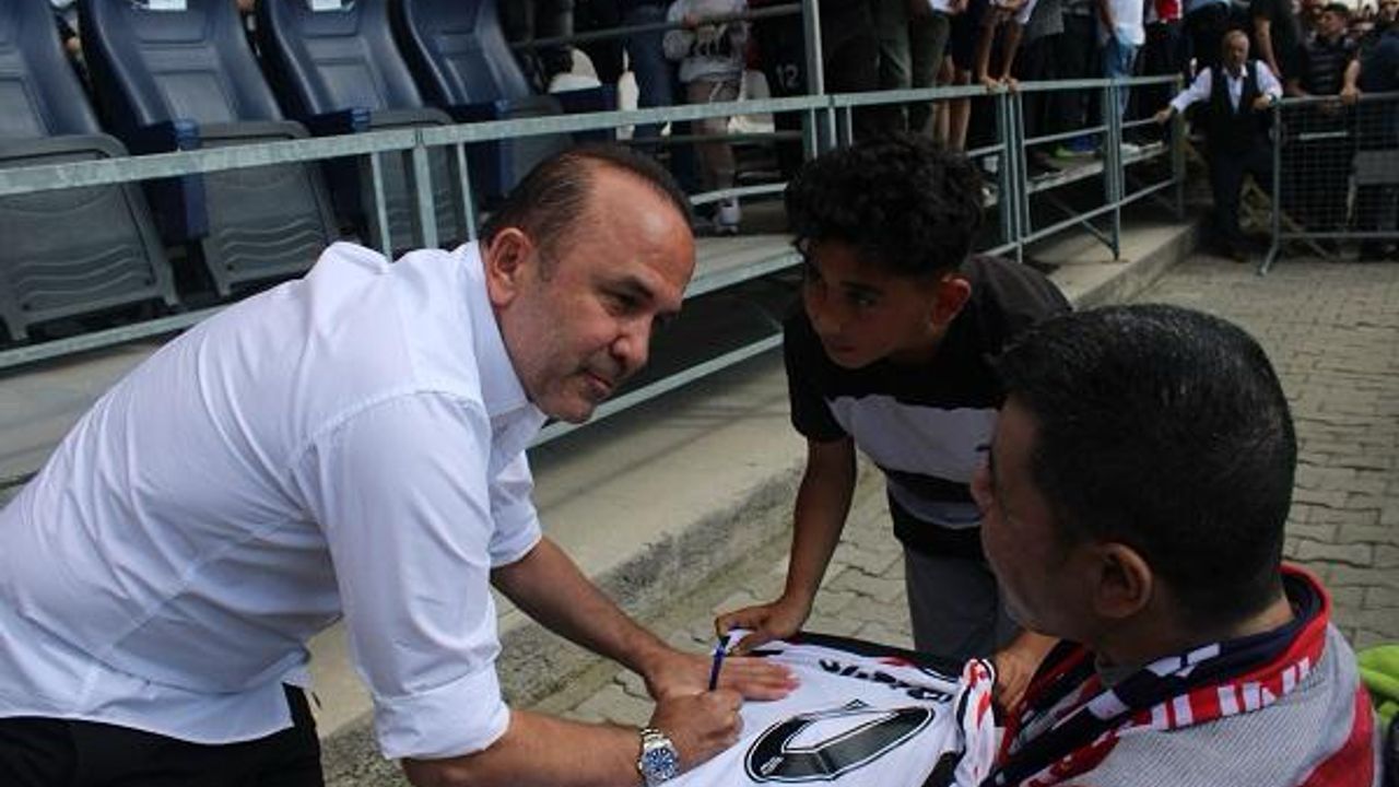 Şifo Mehmet Yıllar Sonra Kahramanmaraş'ta Tribünlerde Görüldü!