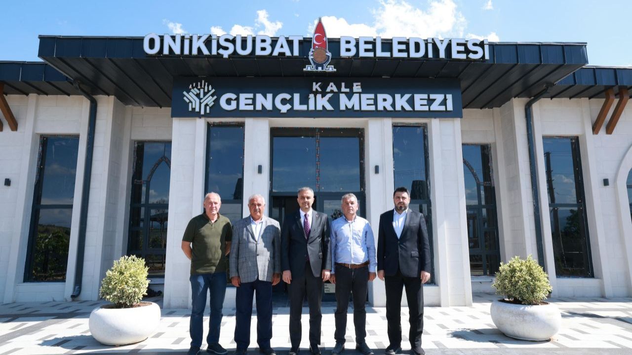 Onikişubat Belediyesi’nin Kale Gençlik Merkezi hizmete açılı