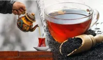 Çay tiryakileri dikkat! Demlikte kalan çayı dökmek yerine…