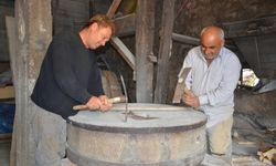 Aile yadigarı su değirmeninde ekmek mücadelesi