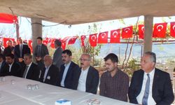 Bakan Kurum'dan şehit ailelerine taziye ziyareti