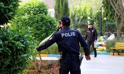 Üniversite Öğrencisi İntihar Etti, Polis Apartmanı Boşalttı