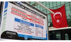 Başkan, belediyenin borç tablosunu bilboardlara astırdı!