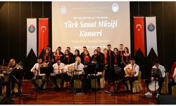 KSÜ’de Atatürk’ün Sevdiği Şarkıları Seslendirdi