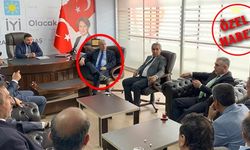 İYİ Partili Ümit Özdağ’dan dikkat çeken oturuş!