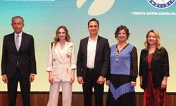 Turkcell’in 23 Nisan hediyesi; doğayı ve sürdürülebilirliği konu edinen ‘Karınca Bacak ile Dev Yaprak’ kitabı oldu