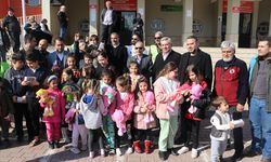 Irak Türkmen Cephesi Başkanı Turan, Kahramanmaraş'ta depremzedeleri ziyaret etti