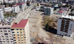 Ebrar Sitesi'nde yıkılan binaların enkazının kaldırılması tamamlandı