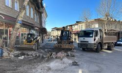 Dulkadiroğlu’nda Ara Sokaklar Molozlardan Temizleniyor