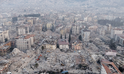 Depremde 44 kişiye mezar olmuştu: Saitbey Sitesi'nin 'intihar' gibi bilirkişi raporu!