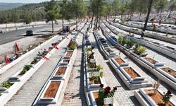 Büyükşehir, Kapıçam Mezarlığı’nda Çevre Düzenlemesini Sürdürüyor