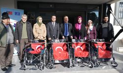 Özel Gereksinimli Vatandaşlara Tekerlekli Sandalyeleri Teslim Edildi