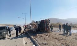 Elbistan’da beton döküm makinesi ile otomobil çarpıştı: 1 yaralı