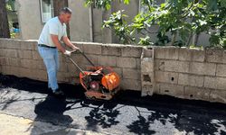 Onikişubat Belediyesi, Mağralı Mahallesi’ndeki yol tahribatlarını gideriyor