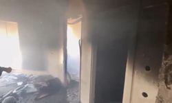 Kahramanmaraş’ta ağır hasarlı binada yangın paniği