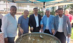 İş insanı Adem Mağralı’dan aşure ikramı