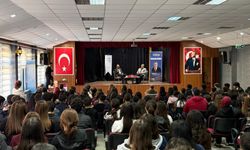 Yazar Mustafa Köneçoğlu, Andırın’da Öğrencilerle Buluştu