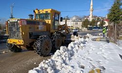 Kahramanmaraş’ta karla mücadele aralıksız sürüyor: Ekipler sahada