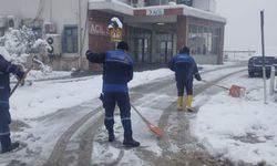 Kar Yağışı Sonrası Yürüyüş Yollarında Güvenlik İçin Büyükşehir Sahada