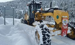 Kahramanmaraş’ta karla mücadele sürüyor: Ekipleri sahada