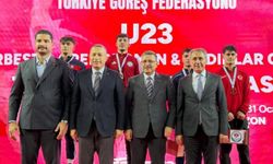 Kahramanmaraş’ın gençleri güreş şampiyonasında 3 madalya kazandı