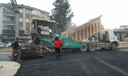 Kahramanmaraş’ta Kuddusi Baba ve Trabzon Bulvarlarında asfalt çalışması başladı