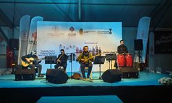 Kahramanmaraş’ta Ramazan Sokağı’nda Türk halk müziği rüzgârı esti