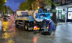 Sağanak yağışın getirdiği olumsuzluklar hızla gideriliyor