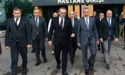 Mahir Ünal ve protokol üyeleri hastanede ailelerle!