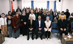 Büyükşehir’in “Aile İçi İletişim” Söyleşisi Andırın’da yoğun ilgi gördü