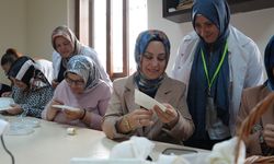 Büyükşehir’in Geri Dönüşüm Atölyesinde Kadın Emeği Göz Doldurdu