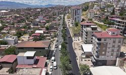 Büyükşehir, Doğukent Yolunda Asfalt Mesaisini Sürdürüyor
