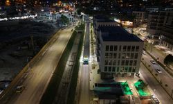 Büyükşehir Belediyesi asfalt çalışmalarını aralıksız sürdürüyor