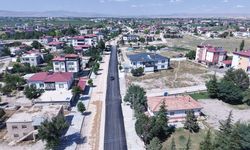 Elbistan Tepebaşı Caddesi'nde asfalt mesaisi başladı